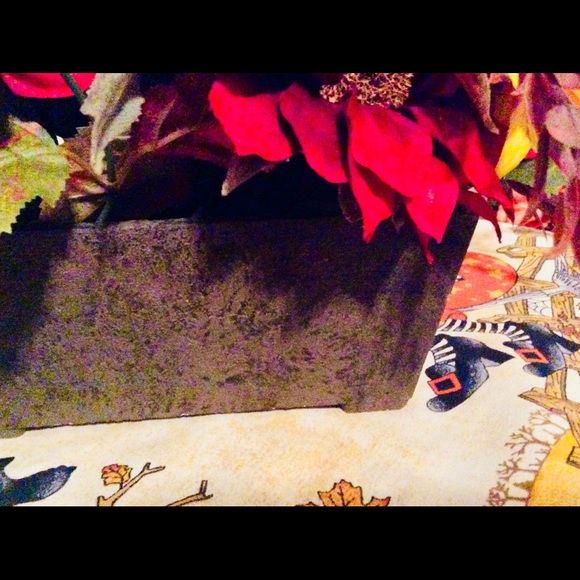 Autumn Mums and Leaves🍂Floral Accent Decor - Picture 6 of 6